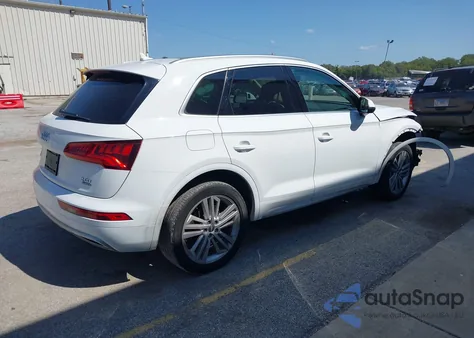 2018 Audi Q5 2.0T Premium/2.0T Tech Premium z USA, uszkodzony, nr VIN WA1BNAFY9J2012080